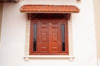 Cửa sổ hướng Tây - Có nên lựa chọn sử dụng cửa thép vân gỗ?